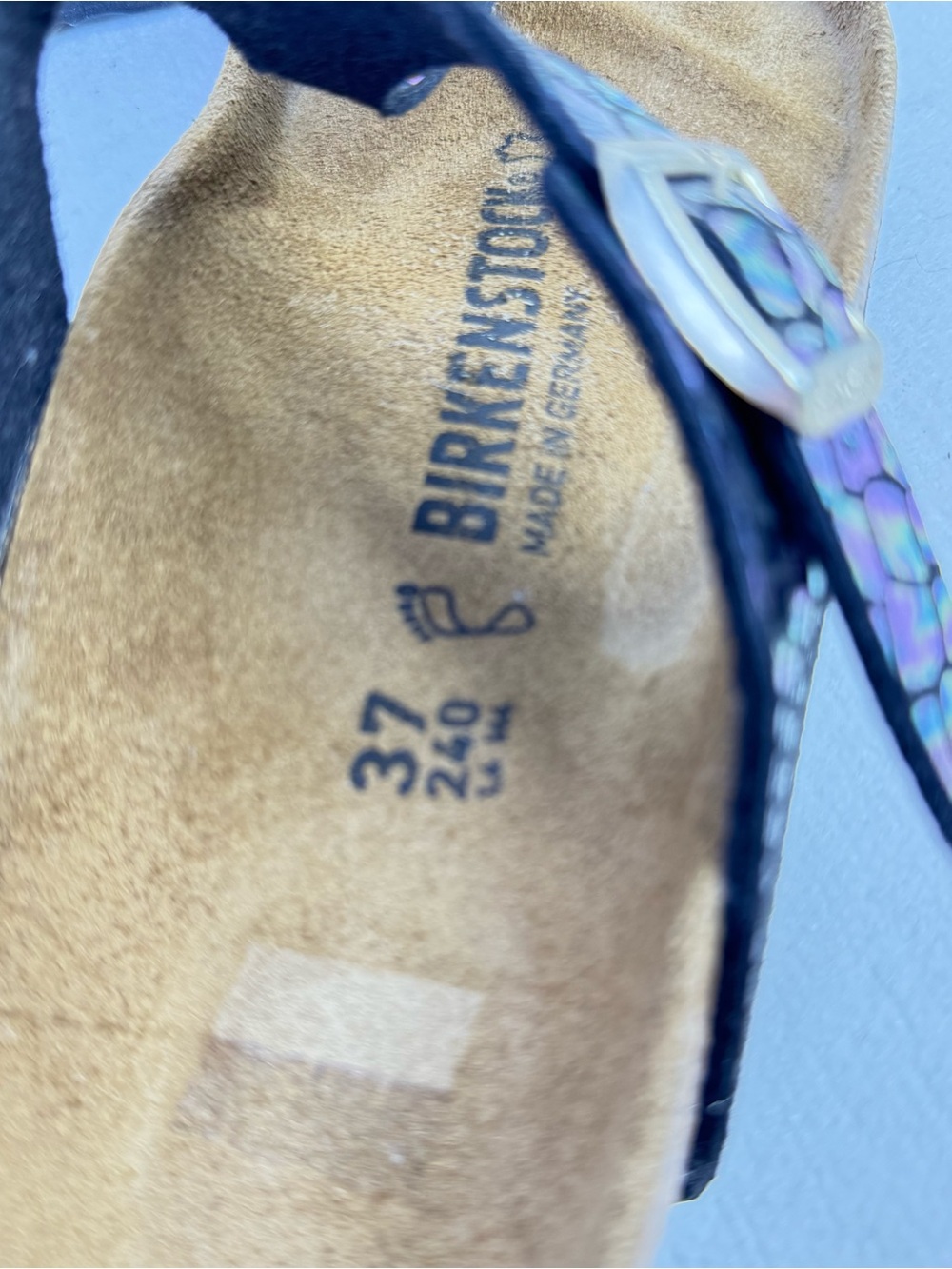Birkenstock Gizeh sandals Shiny Snake Black Multicolor NWOT Size 37 - Picture 5 of 6